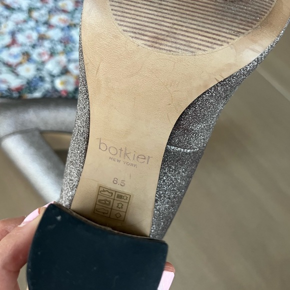 Botkier Women’s Heels - Picture 5 of 8